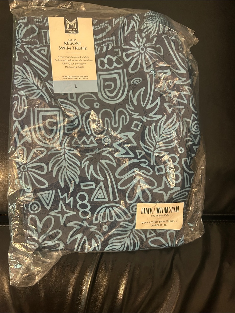 Member’s Mark Men’s Resort Swim Trunks Size Large NWT Blue Tropical UPF 50+
